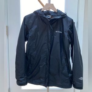 Columbia rain jacket size women’s Small